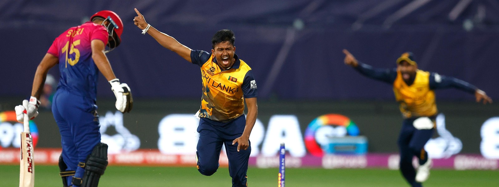 Clinical bowling display helps Sri Lanka crush UAE